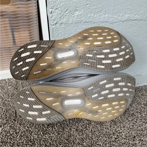 adidas Men's Ultraboost 5x
Running Shoes in gray - Picture 5 of 8